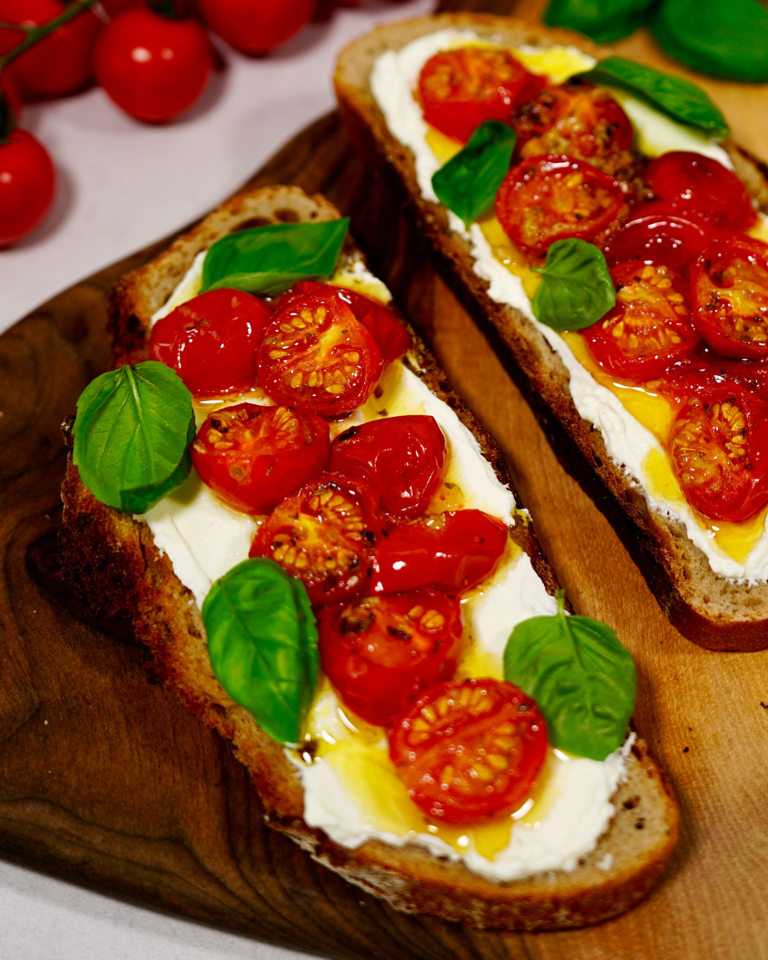 Tomaten-Knoblauchbrot