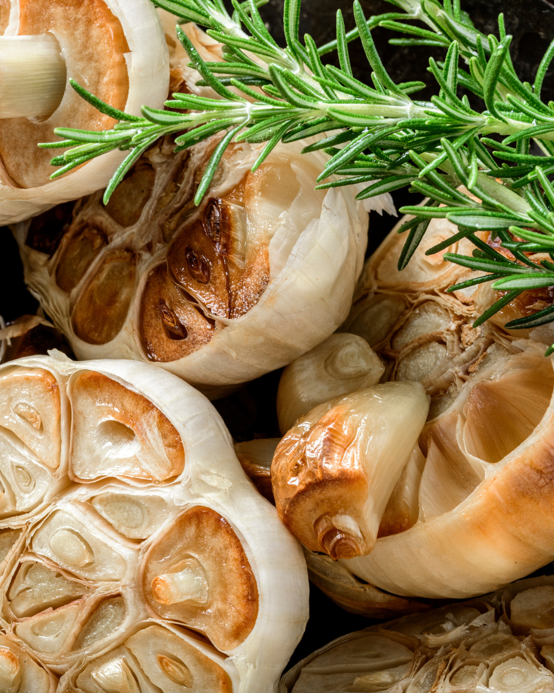 Gebackener Knoblauch im Ofen