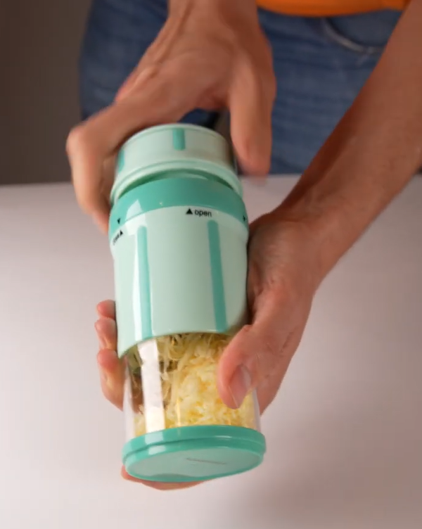 Easy-Set 4 - Reibeschüssel + EasyGrater + 10 Rezeptkarten